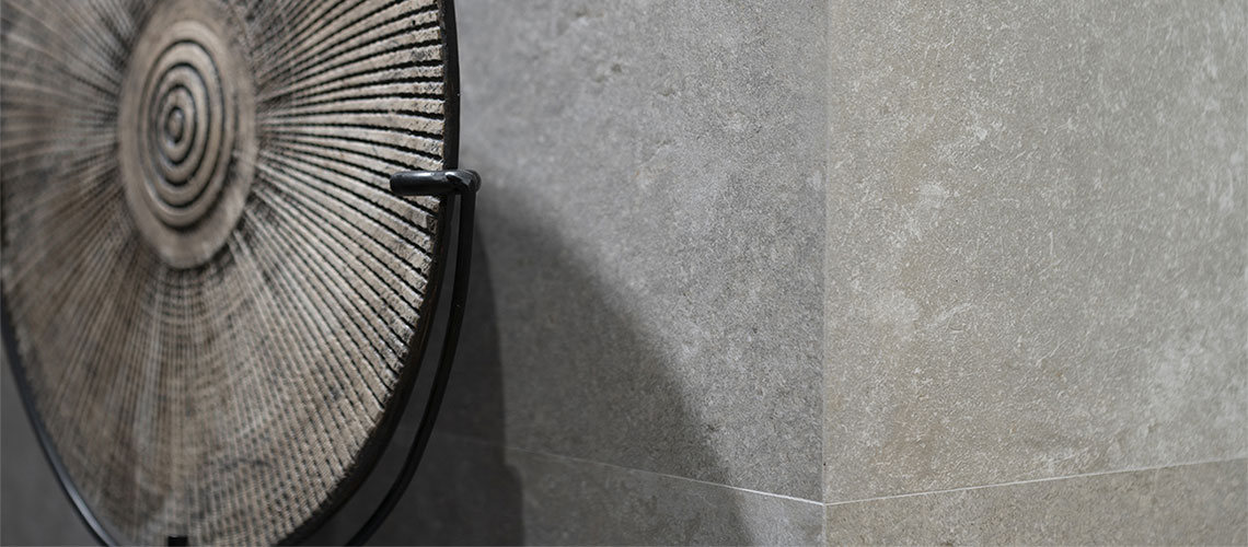 Porcelanosa Verbier Silver concrete effect tile